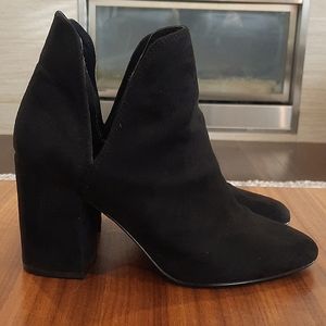 STEVE MADDEN Suede Ankle Boots